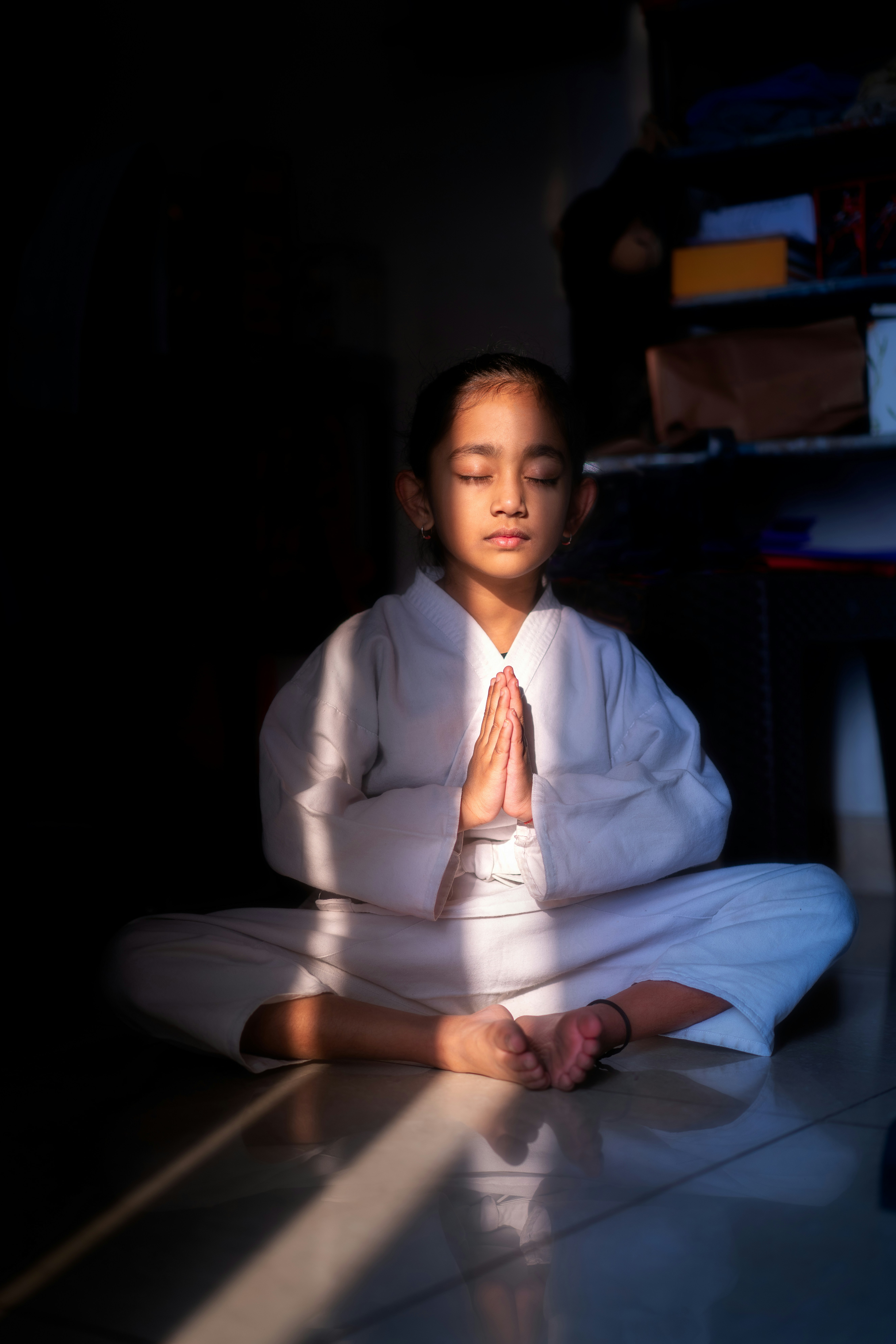 Kinderyoga in Stolberg Aachen Matte und Mini Anna Bender Studio Motherhood